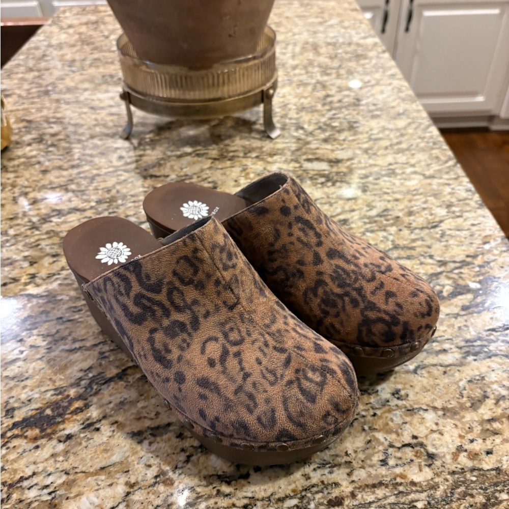 Yellow Box Brown Leopard Print Platform Shoes